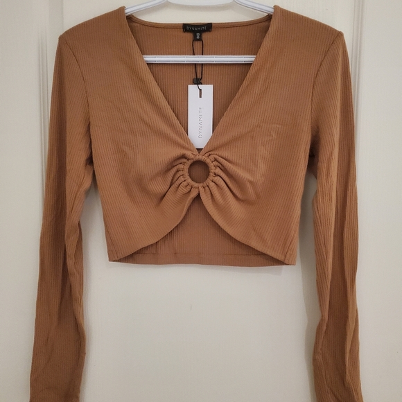 Dynamite Crop Top with Ring - Picture 5 of 7